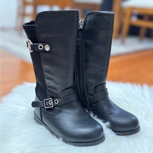 Brand-new Michael Kors XIAMARA Black Boots with Buckle - Size 7 US / KID SHOES